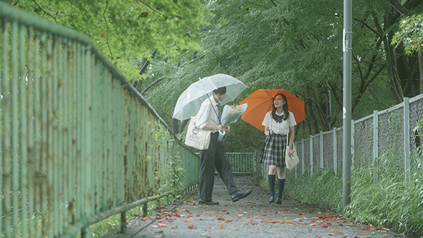 雨のまにまに